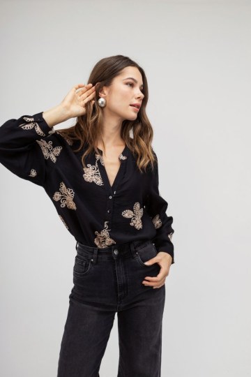 Πουκάμισο μαύρο με boho λουλούδια - 