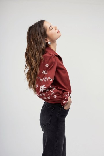 Πουκάμισο κεραμιδί με λουλούδια και λάστιχο - 