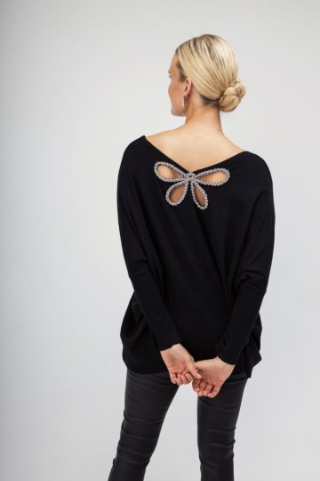 Πουλόβερ-μαύρο με  strass σε σχέδιο πεταλούδας - 