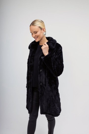 Πανωφόρι μαύρο με γιακά από οικολογική γούνα  - 