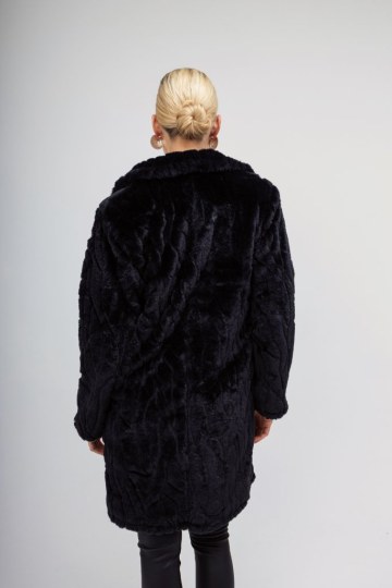 Πανωφόρι μαύρο με γιακά από οικολογική γούνα  - 