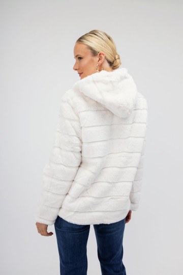 Πανωφόρι κοντό λευκό με γιακά από οικολογική γούνα  - 