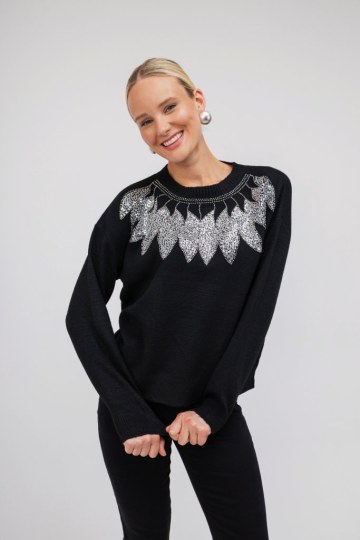 Πουλόβερ μαύρο με παγιέτες σε σχέδια φύλλα - 