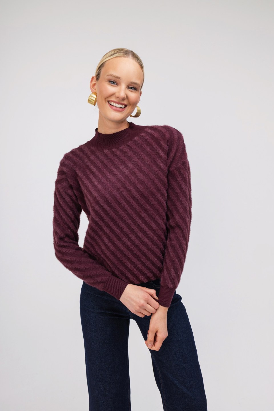 Πουλόβερ- Μπλούζα μπορντό με βελουτε υφή