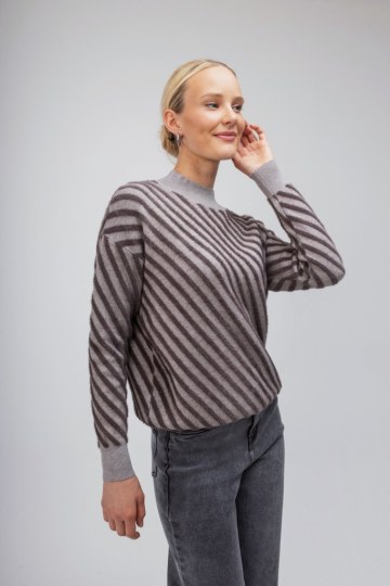 Πουλόβερ- Μπλούζα  γκρι με βελουτε υφή - 