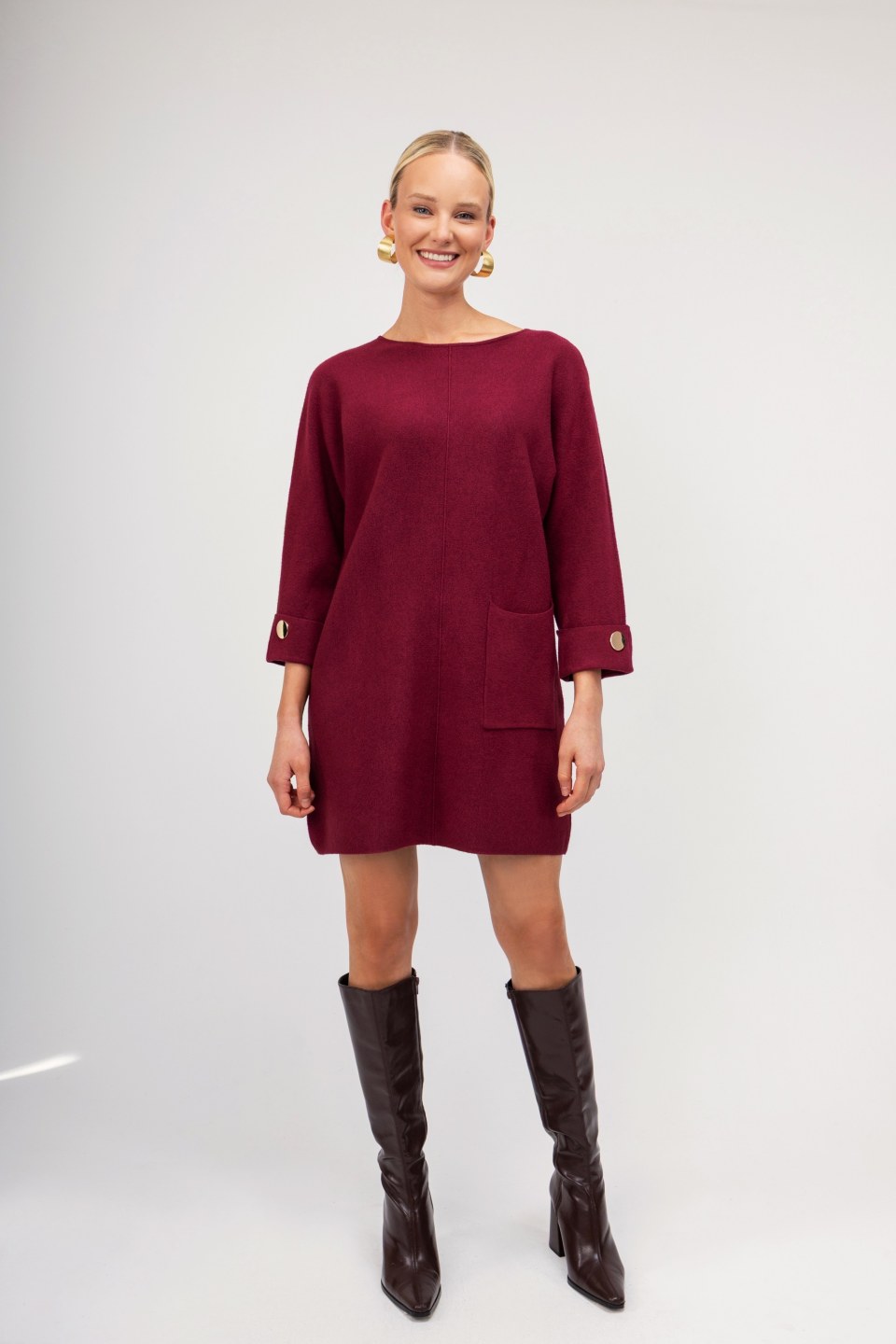 Φόρεμα mini μπορντό μονόχρωμο με χρυσές λεπτομέρειες