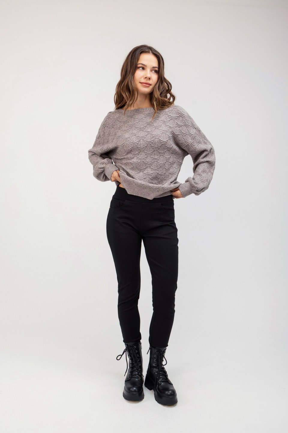 Παντελόνι εφαρμοστό μαύρο με λάστχιο