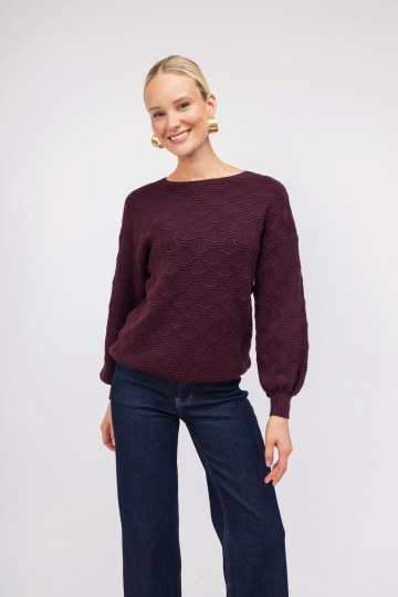  Πουλόβερ μπορντώ με ανάγλυφο σχέδιο