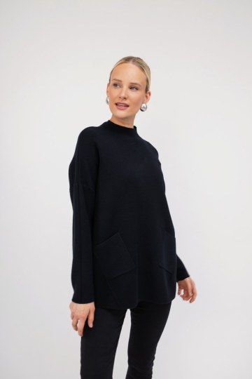 Πουλόβερ μαύρο με τσέπες - 