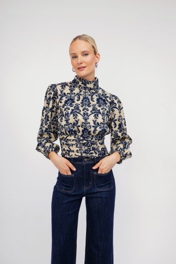 Πουκάμισο μπλε εμπριμέ με λαχούρια