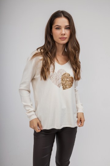 Πουλόβερ- Μπλούζα εκρού με στάμπα καρδιά