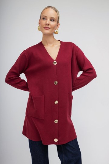 Πουλόβερ-Ζακέτα μπορντό με χρυσά κουμπιά  - 