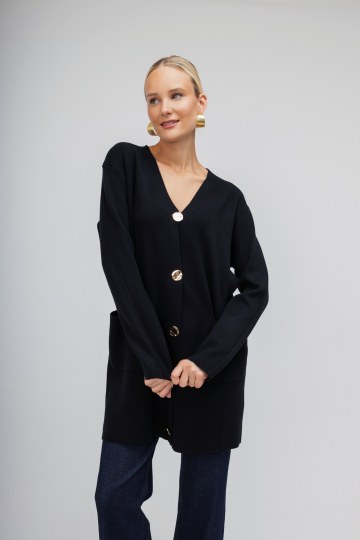 Πουλόβερ-Ζακέτα μαύρη με χρυσά κουμπιά 