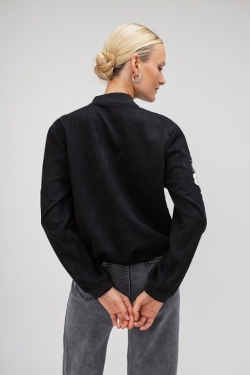 Μπουφάν μαύρο κοντό με λαχούρια  - 