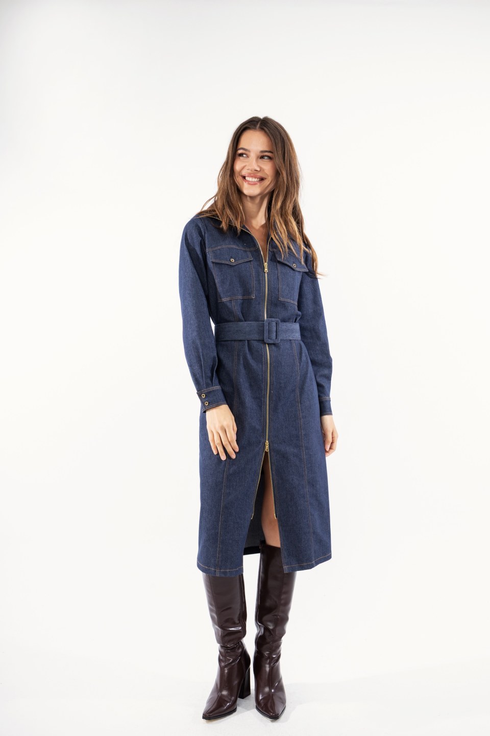  Φόρεμα τζιν με φερμουάρ και ζώνη
