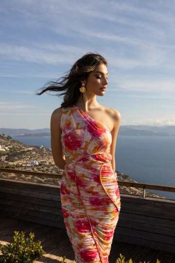 Φόρεμα ελαστικό τούλι με έναν ώμο εμπριμέ - 