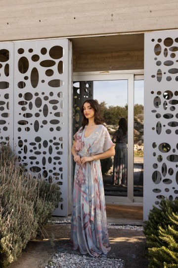 Φόρεμα με ιδιαίτερα floral σχέδια λιλά