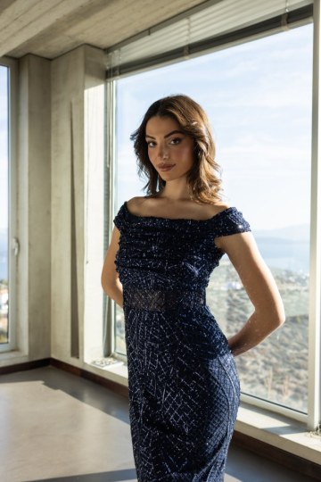  Φόρεμα εφαρμοστό με σχέδια από παγιέτα μπλε - 