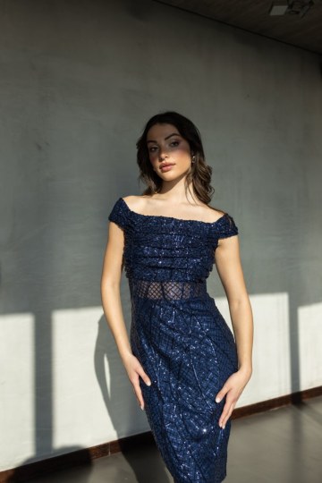  Φόρεμα εφαρμοστό με σχέδια από παγιέτα μπλε - 