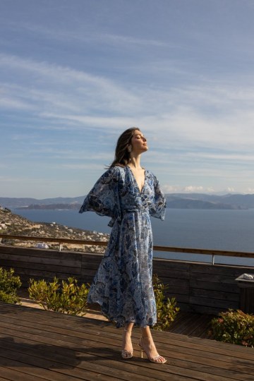 Φόρεμα με εμπριμέ floral σχέδια γαλάζιο - 