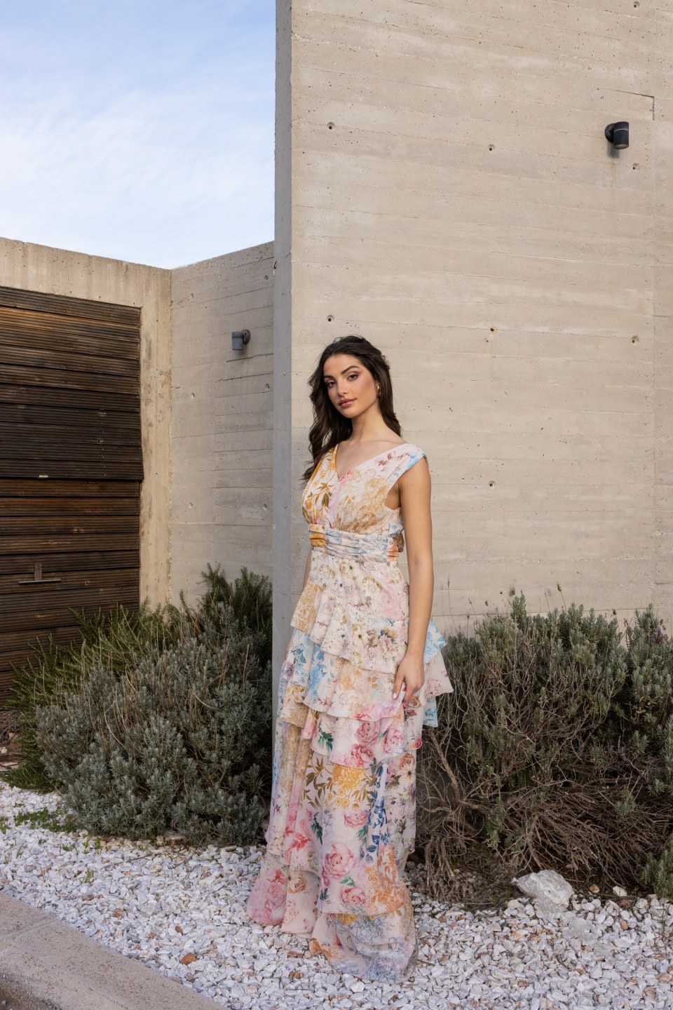 Φόρεμα αμάνικο με φαρμπαλά εμπριμέ