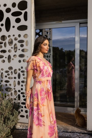 Φόρεμα κρουαζέ με floral λεπτομέρειες ροδακινί - 