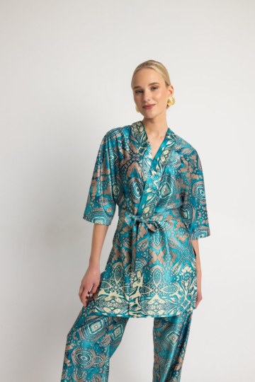 Σετ εμπριμέ με ιδιαίτερο μοτίβο πετρολ - 