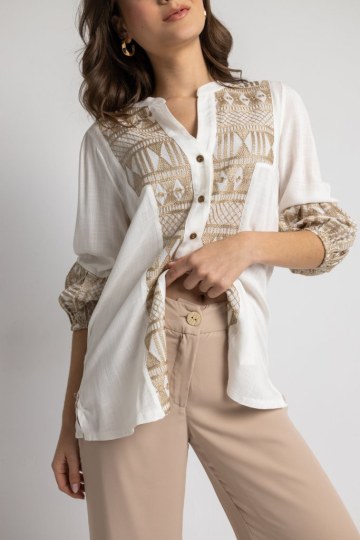 Παντελόνα ψηλόμεση με λάστιχο στο πίσω μέρος μπεζ - 