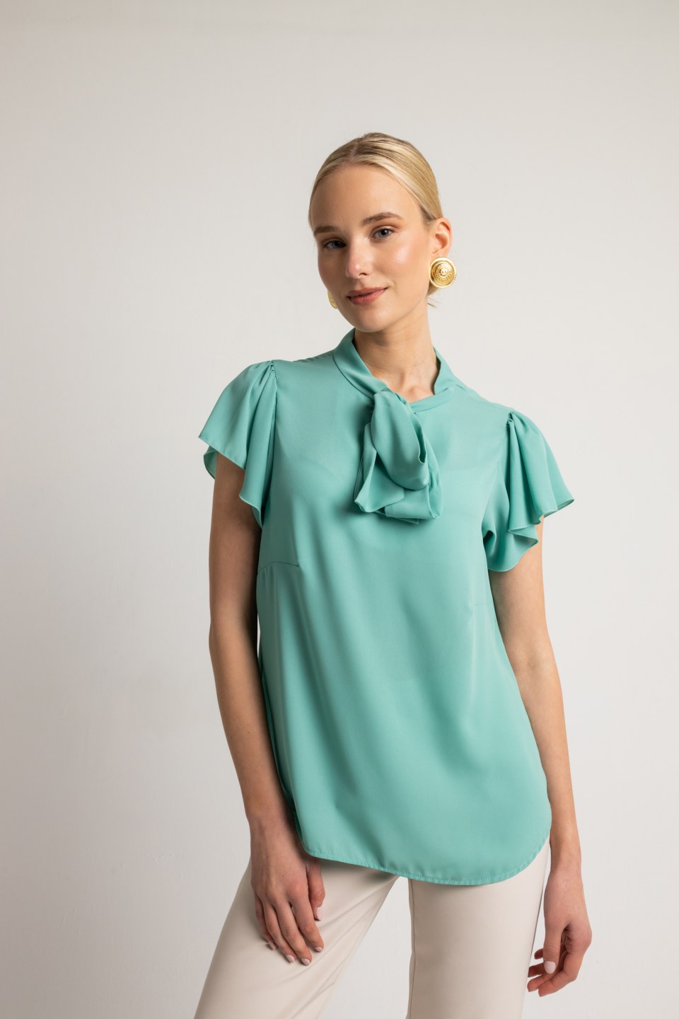 Μπλούζα με ιδιαίτερα μανίκια βεραμάν