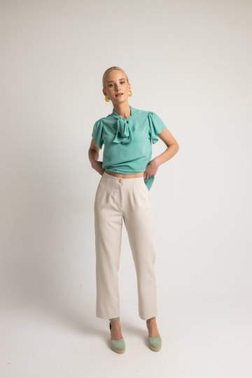 Παντελόνι γραφείου με λάστιχο πίσω εκρού - 