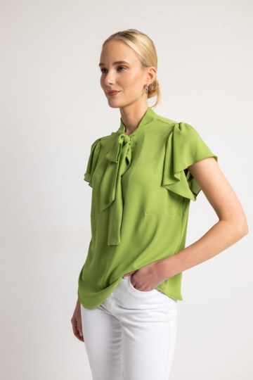 Μπλούζα με ιδιαίτερα μανίκια λαδί - 