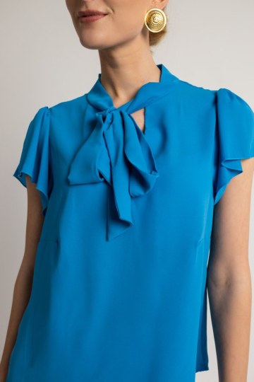 Μπλούζα με ιδιαίτερα μανίκια ρουά - 