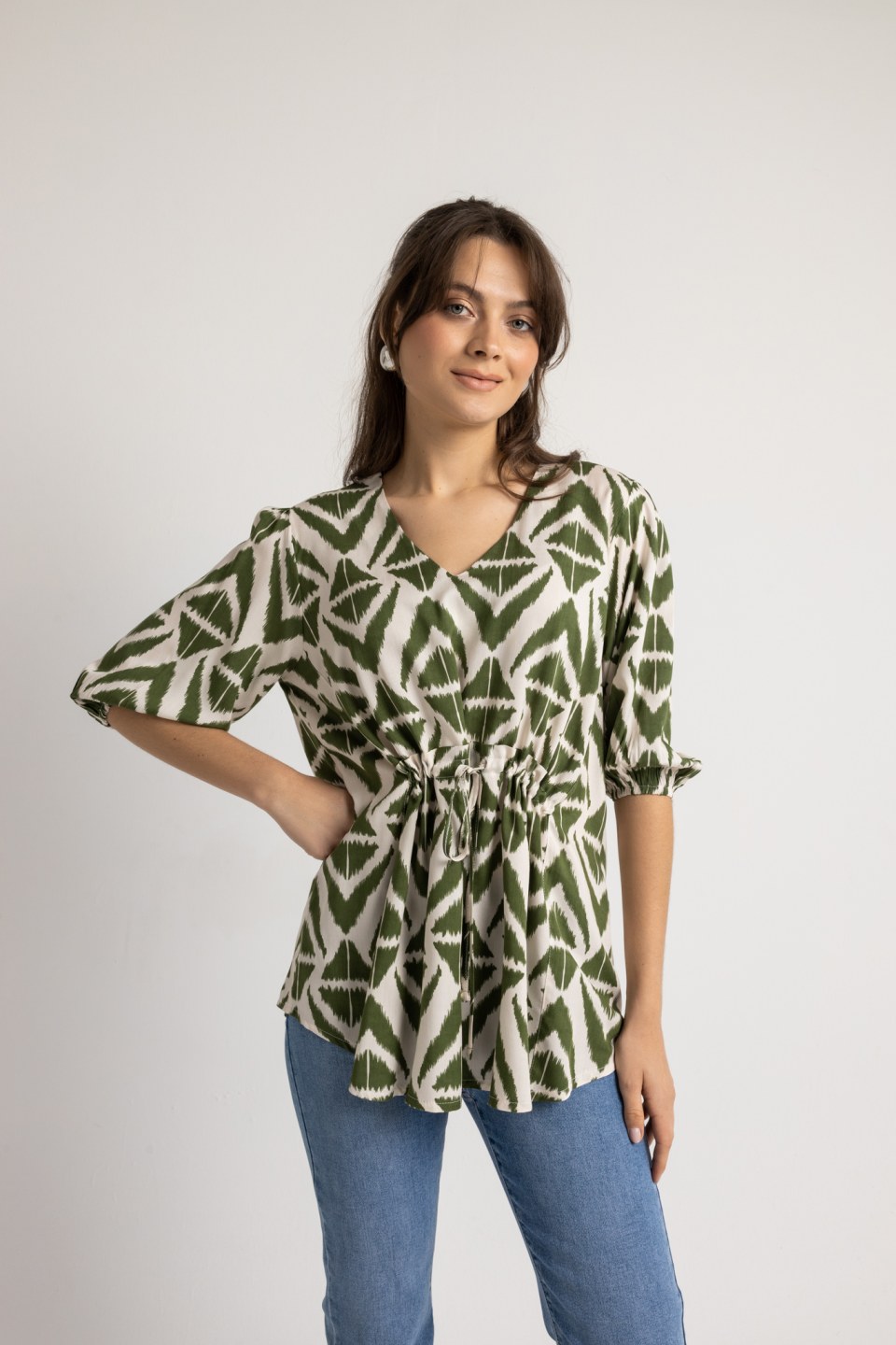 Μπλούζα αέρινη εμπριμέ λαδί