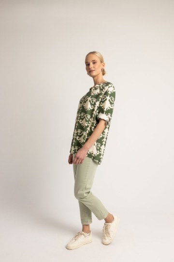 Παντελόνι τζιν mom fit ανοιχτό πράσινο - 