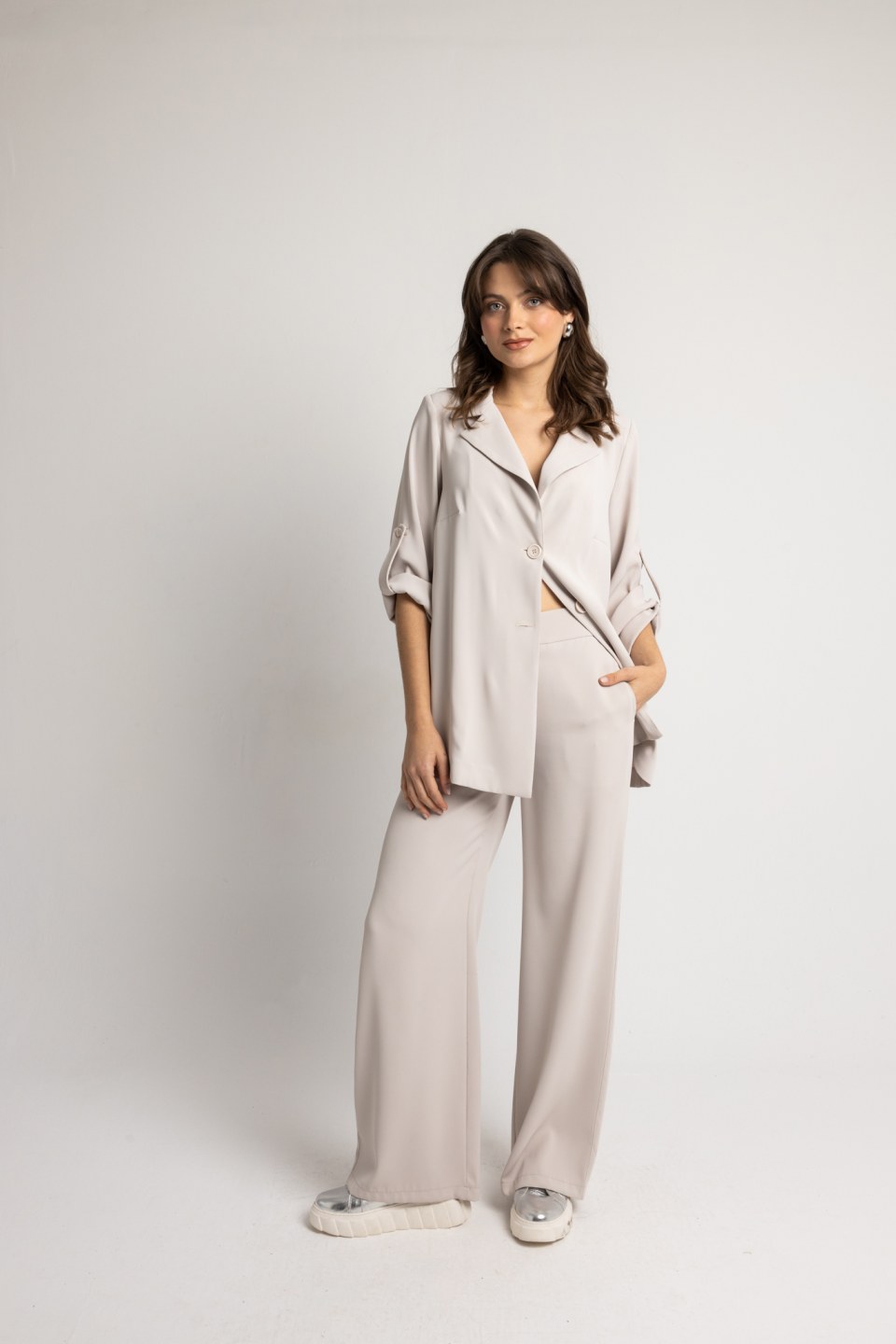 Σακάκι με δύο μπροστινά κουμπιά εκρού