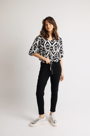 Παντελόνι τζιν σε στενή γραμμή μαύρο