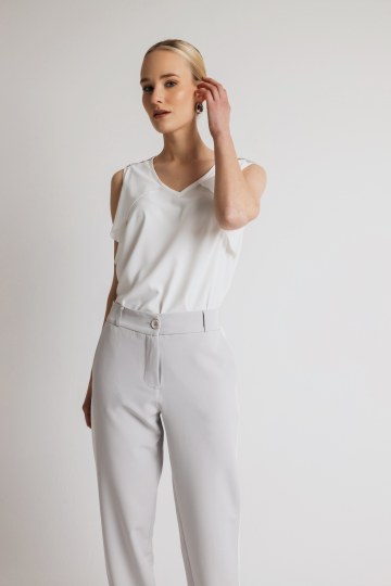 Παντελόνι υφασμάτινο με ρίγα και λάστιχο στο πίσω μέρος γκρι