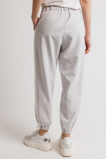 Παντελόνι υφασμάτινο με ρίγα και λάστιχο στο πίσω μέρος γκρι - 