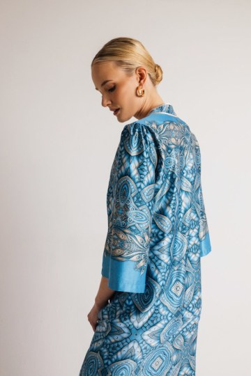 Φόρεμα καφτάνι αέρινο με σκίσιμο εμπριμέ - 