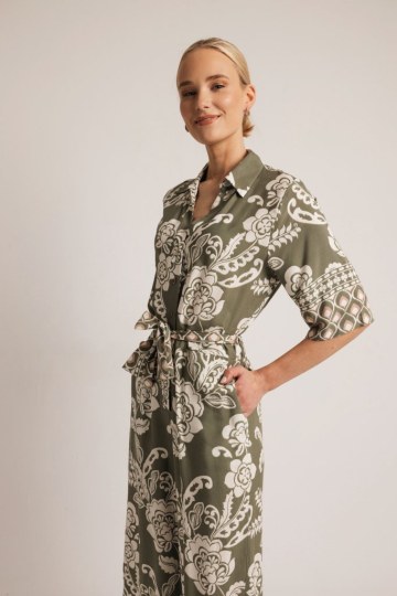 Φόρμα ολόσωμη με μανίκι εμπριμέ χακί - 