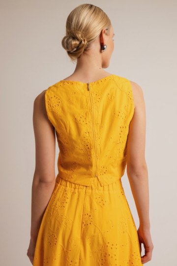 Σετ μπροντερί αμάνικο κίτρινο - 