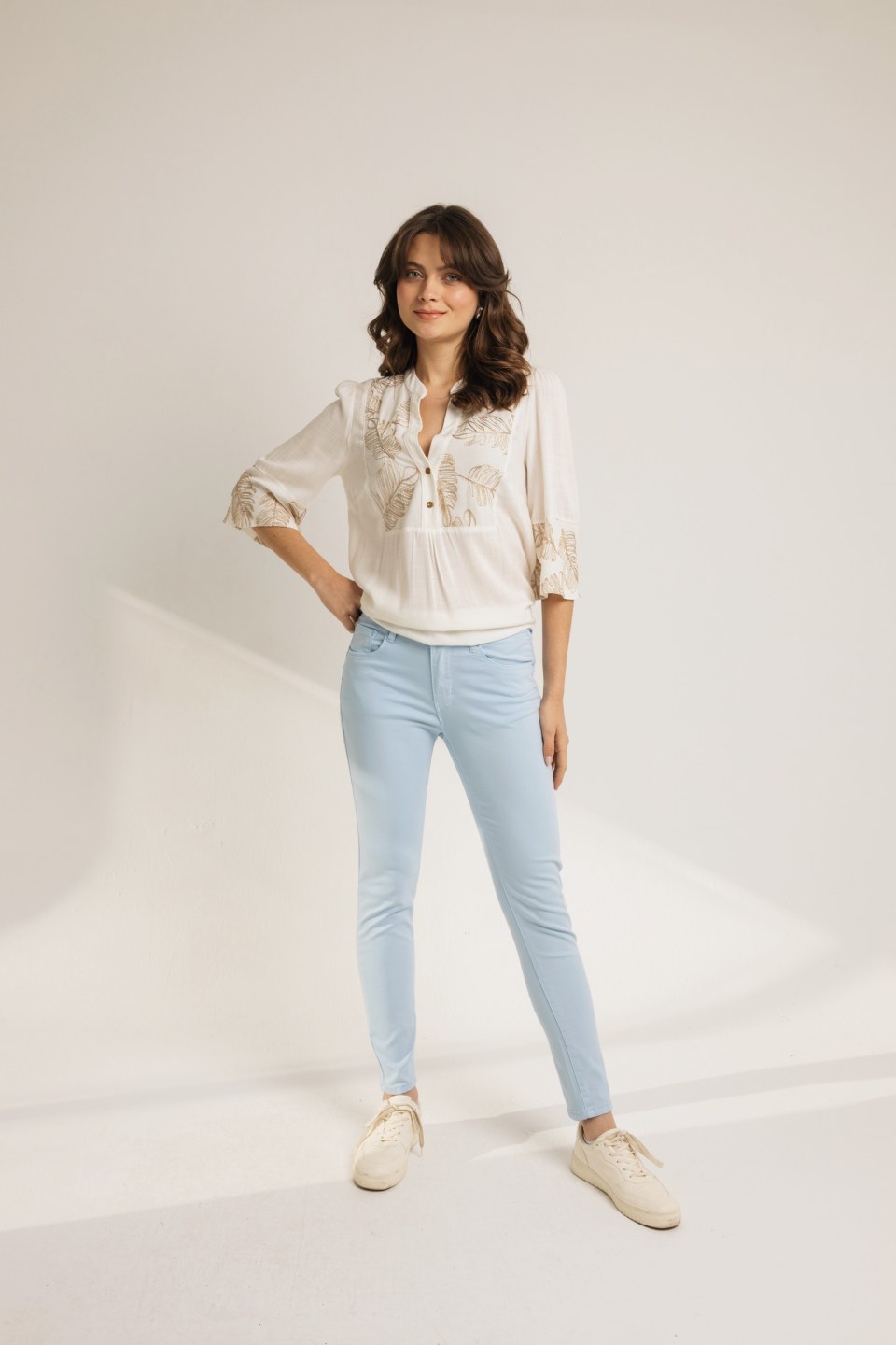 Παντελόνι τζιν σε στενή γραμμή γαλάζιο