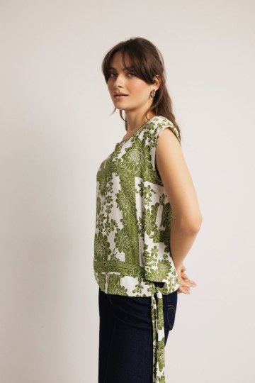 Μπλούζα αμάνικη εμπριμέ πράσινη - 