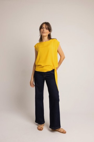 Μπλούζα αμάνικη αέρινη κίτρινη - 