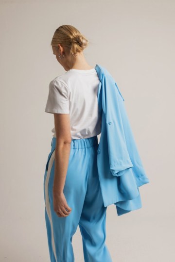 Παντελόνι υφασμάτινο με ρίγα στο πλάι γαλάζιο - 