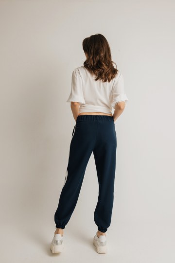 Παντελόνι υφασμάτινο με ρίγα και λάστιχο στο πίσω μέρος σκούρο μπλε - 