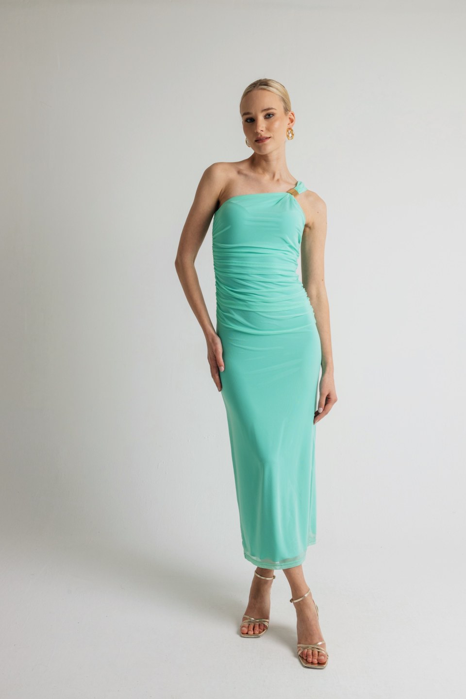Φόρεμα μονόχρωμο ελαστικό τούλι με έναν ώμο μέντα