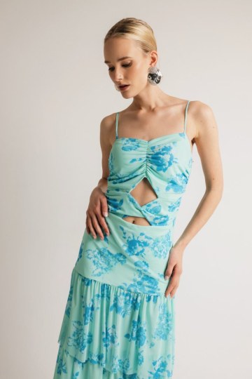 Φόρεμα με cut out στη κοιλιά και φραμπαλά εμπριμέ μέντα - 