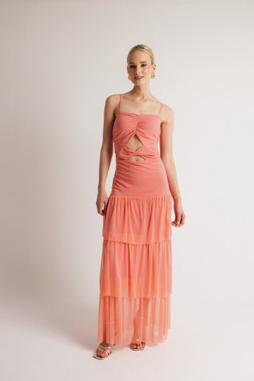 Φόρεμα μονόχρωμο με cut out στη κοιλιά και φραμπαλά ροζ