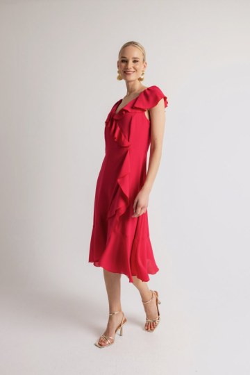 Φόρεμα midi αέρινο με λαιμόκοψη V φούξια - 